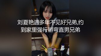 超级苗条纹身妹子纤细黑丝大长腿女上位啪啪，两个辫子摇动，卖力深喉怼嘴