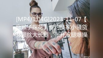 【小阿姨要喷水喷奶啦】韵味少妇刚生完孩子，性欲大，老公又不在身边，买根假鸡巴厕所狂插骚穴，高潮得到满足！