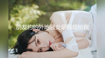 【新片速遞】迷玩42岁熟女阿姨 男子一直在自言自语唠叨 吐口水 射了一脸 差点弄醒了 [281MB/MP4/06:22]