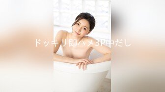 Onlyfans极品白虎网红小姐姐NANA 用这双鞋来帮你足交