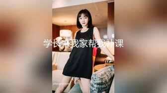 【游客】搞熟女技师，按摩师摸摸搞搞，扒下内裤吸奶扣穴，扶着按摩床后入，胖哥搞舒服了