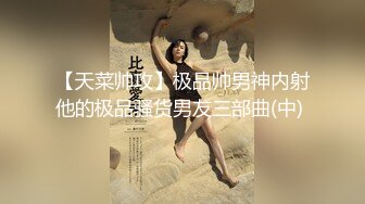 高颜值美女姐妹花闺房挑逗,女女磨豆腐,两人B2B来回摩擦,甚是诱人