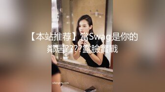 抄底偷窥地摊上买香蕉的蓝裙美女