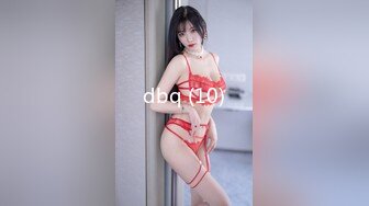 [MP4/ 501M] 嫩穴美少女蜜桃臀骑乘位 特写视角舔粉穴 浴室被扣穴狂喷尿 双人洗澡揉胸极度诱惑